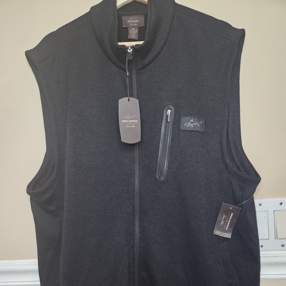 Greg Norman Sweater Vest Mens Extra Large Golf Shark Casual Outdoor black NWT. - Picture 2 of 12